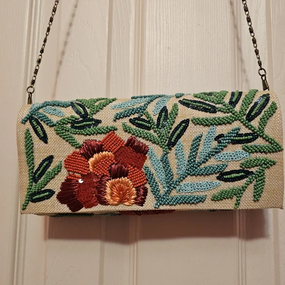 Anthropologie embellished clutch/crossbody with removable chain - Picture 5 of 6